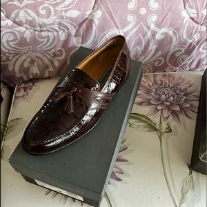 johnston & murphy sz 12 mens loafers.